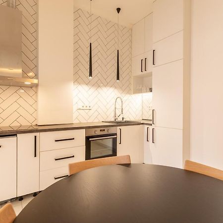 The Palm Springs Apartment ブダペスト エクステリア 写真