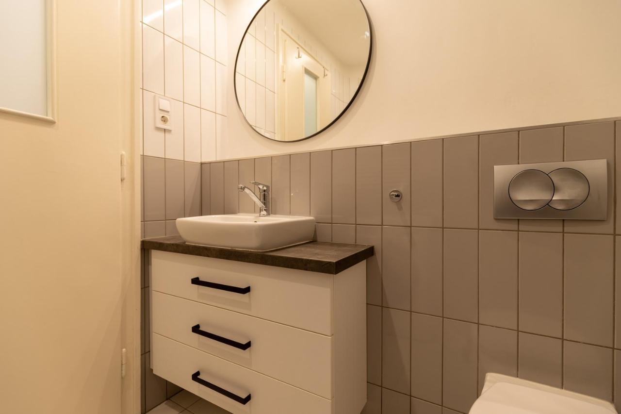The Palm Springs Apartment ブダペスト エクステリア 写真